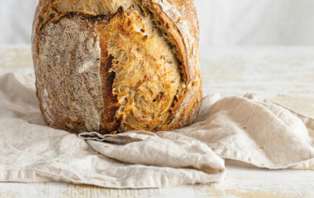 bread and linen